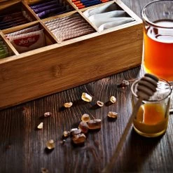 Lumaland Cuisine - Theedoos Van Bamboe - Theebox Met 8 Vakken - Duurzam Decoratief Materiaal - Ca. 28 X 16 X 9 Cm 15 Lumaland Cuisine - Theedoos Van Bamboe - Theebox Met 8 Vakken - Duurzam Decoratief Materiaal - Ca. 28 X 16 X 9 Cm -Koffie Series Winkel 1200x1200 397